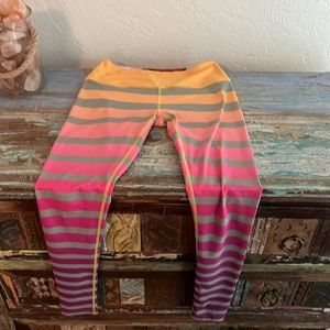 OHSOSOM Striped Ombre Leggings Size Medium